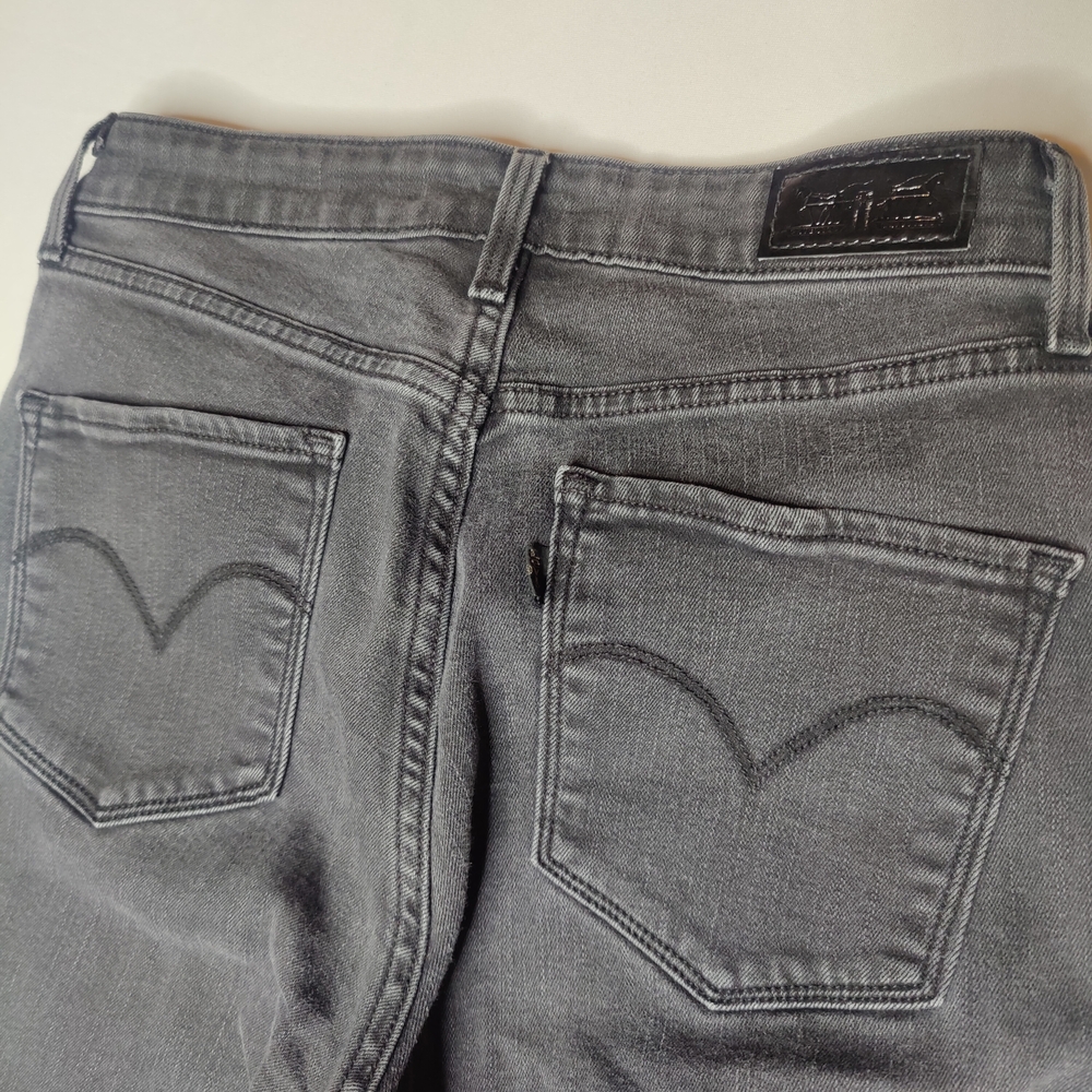 Levi's Women's Gray Slim Jeans - Picture 6 of 9